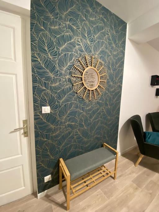 Charmant Studio Idealement Place Et Paisible ! Олорон-Сен-Мари Екстериор снимка